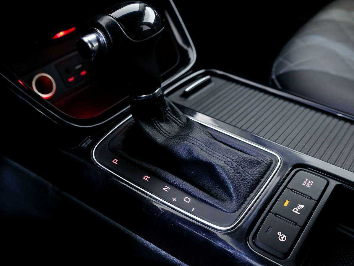 Купить Kia Sorento с пробегом. Фото: #18
