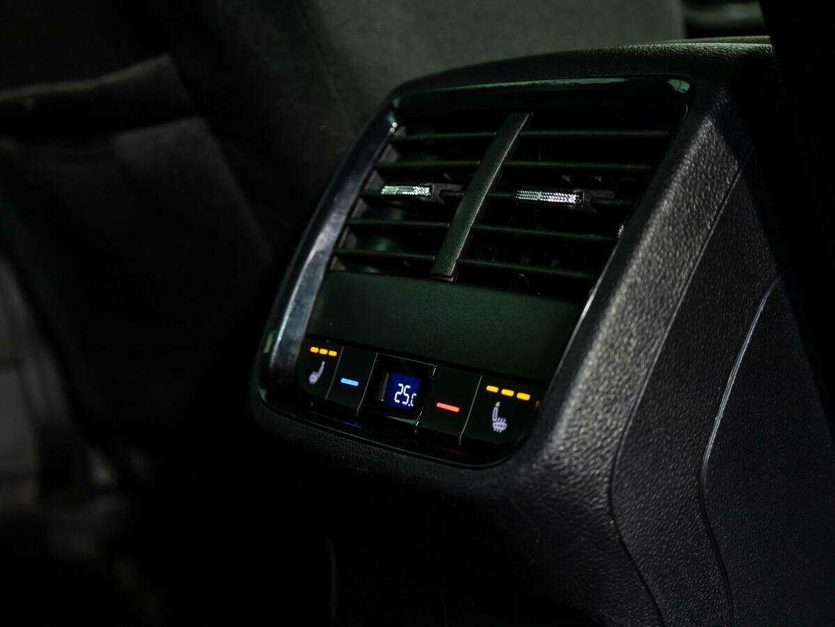 Купить Skoda Octavia с пробегом. Фото: #14