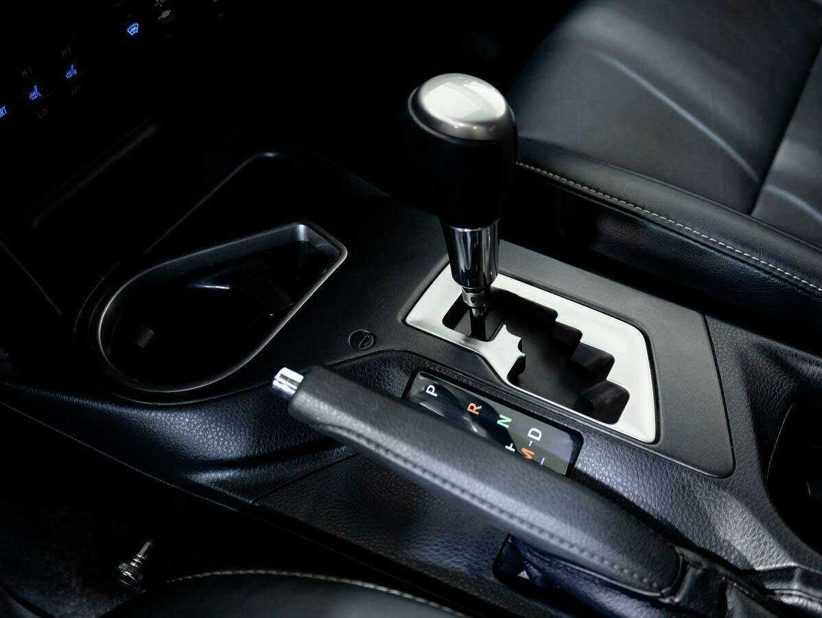 Купить Toyota RAV4 с пробегом. Фото: #16