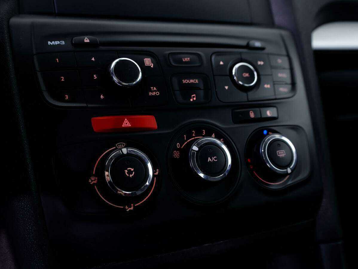 Купить Citroen C4 с пробегом. Фото: #13