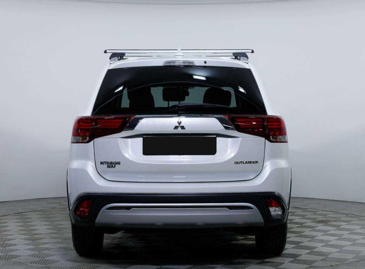 Купить Mitsubishi Outlander с пробегом. Фото: #5
