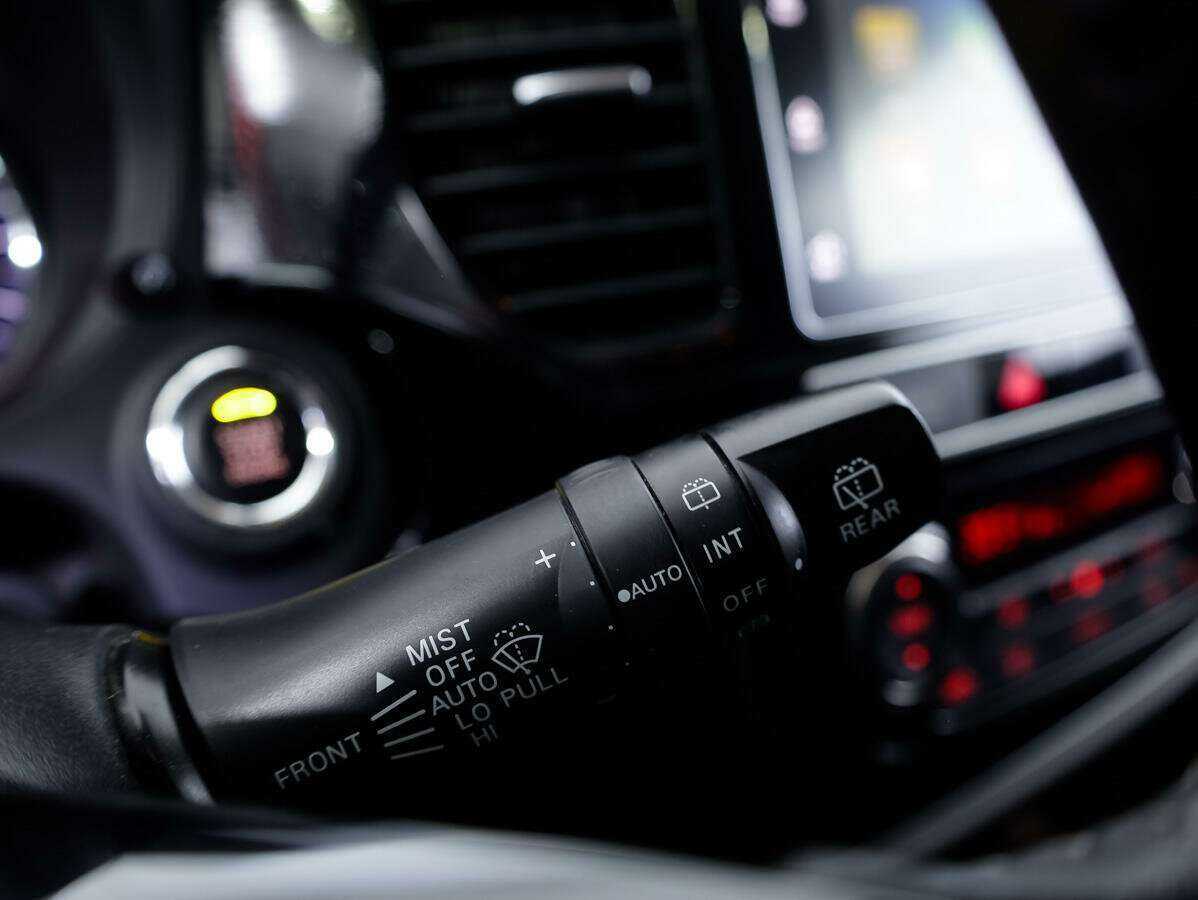 Купить Mitsubishi Outlander с пробегом. Фото: #21