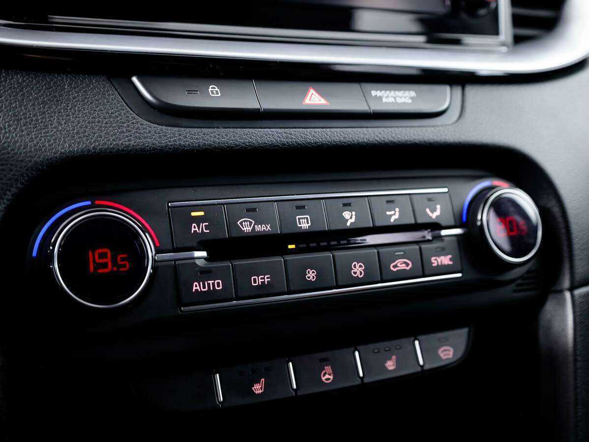 Купить Kia Ceed с пробегом. Фото: #16