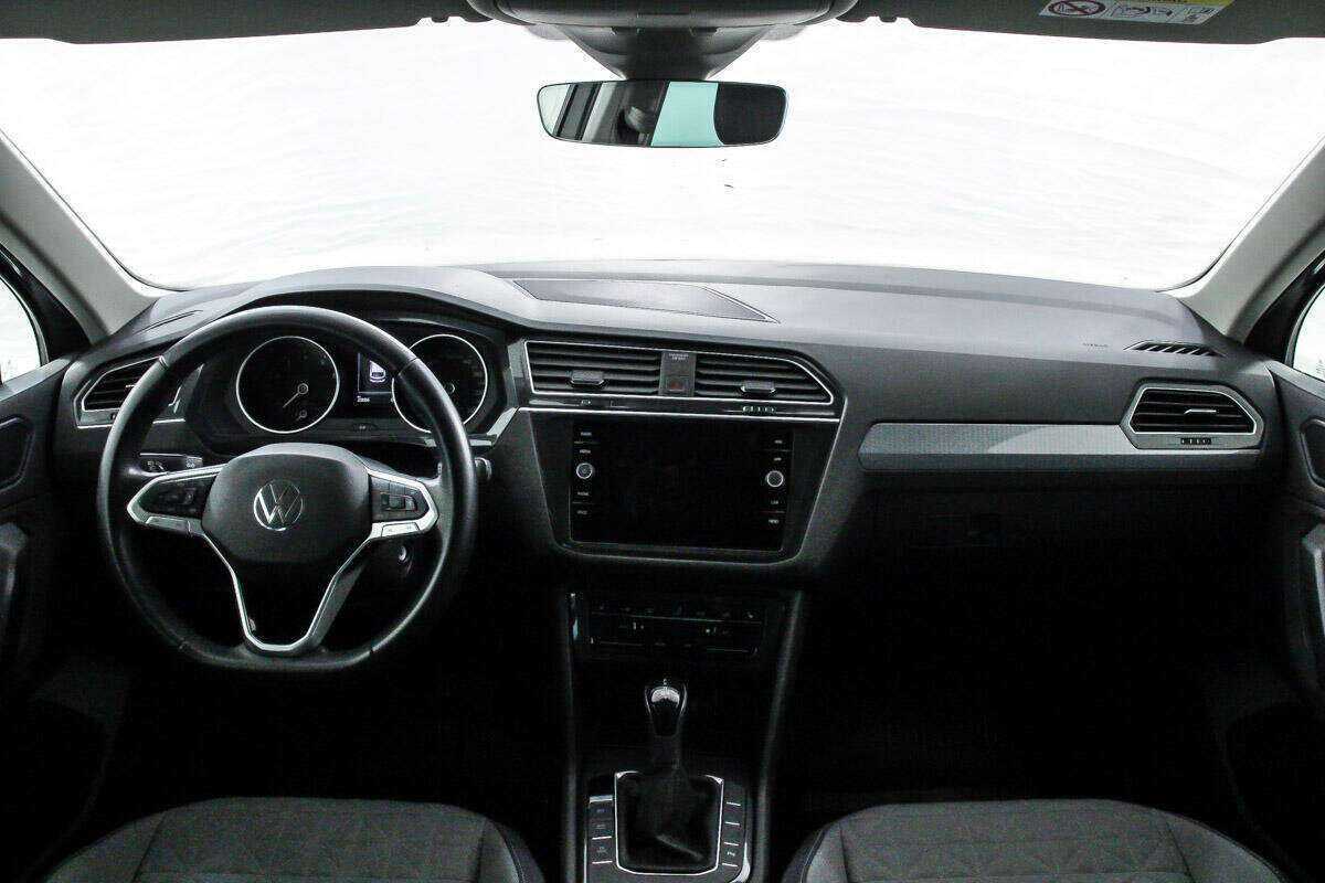 Купить Volkswagen Tiguan с пробегом. Фото: #15