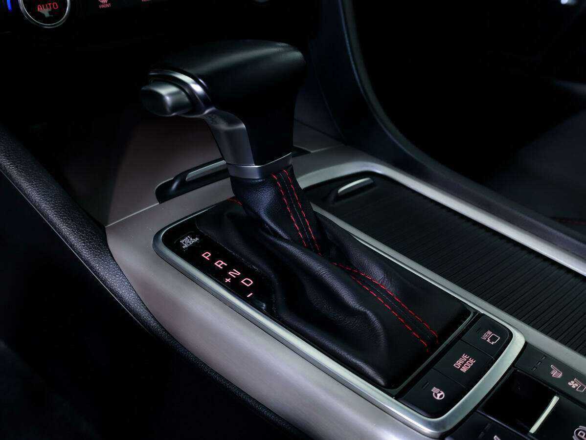 Купить Kia Optima с пробегом. Фото: #19