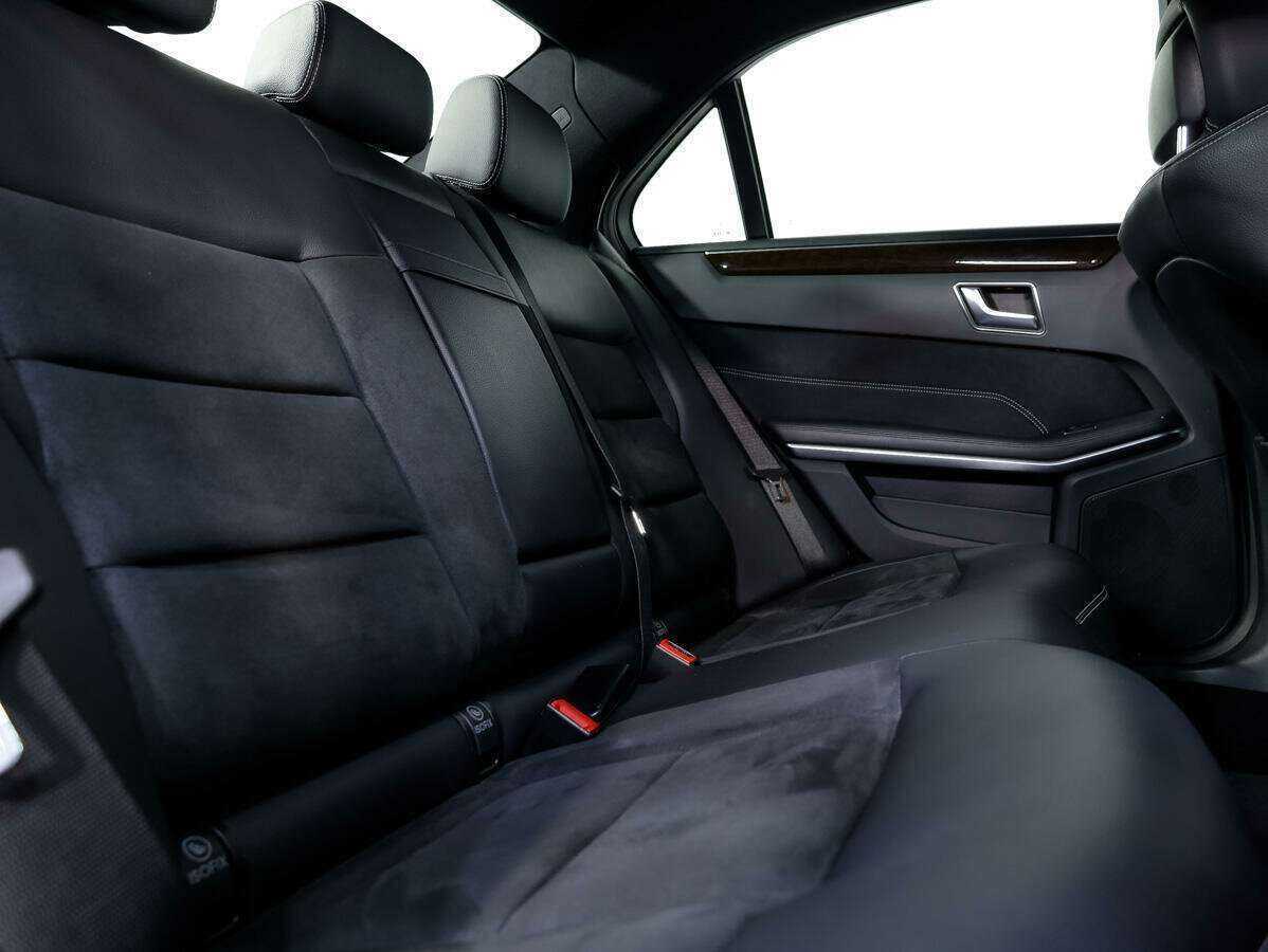 Купить Mercedes-Benz E-Класс с пробегом. Фото: #12