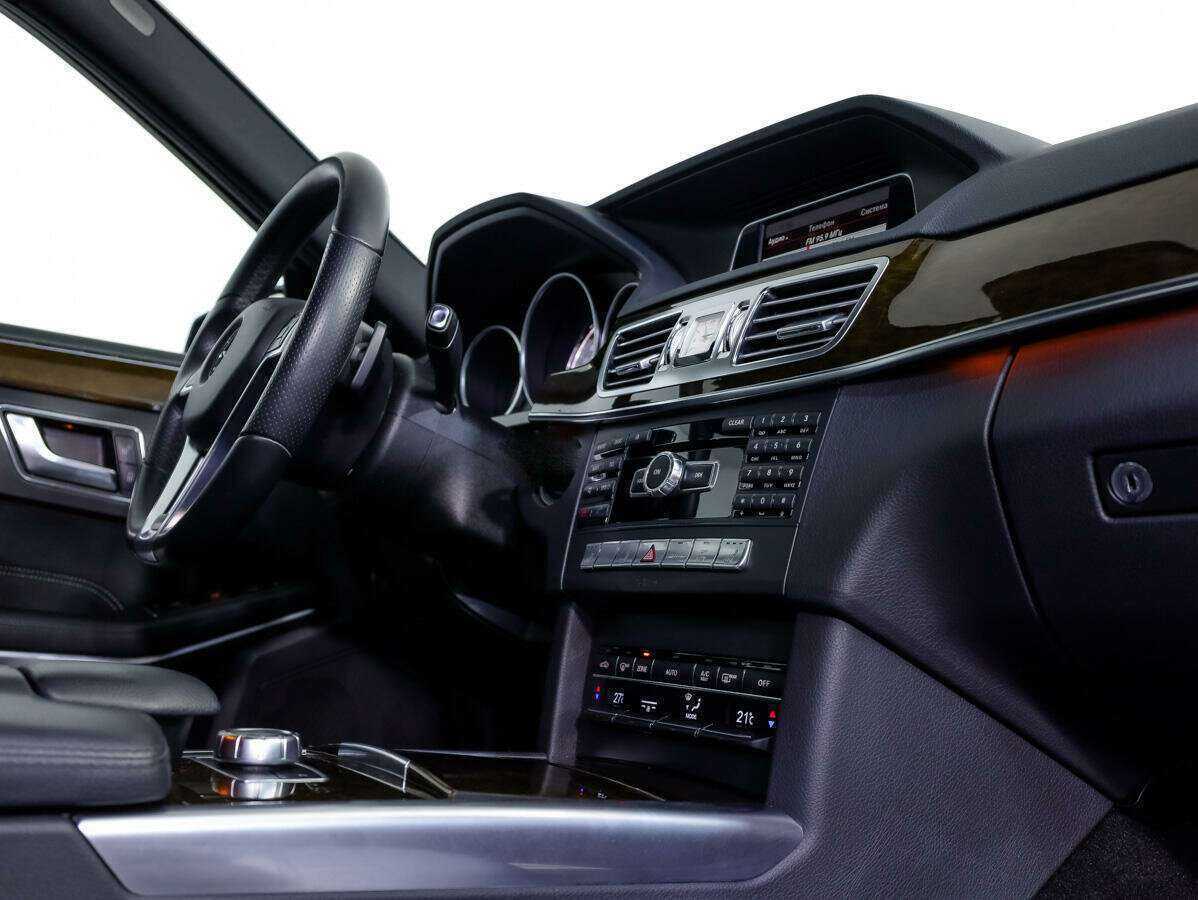 Купить Mercedes-Benz E-Класс с пробегом. Фото: #18