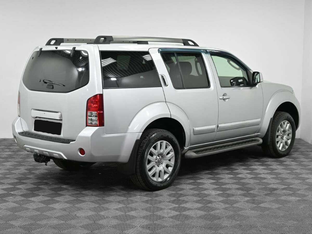 Купить Nissan Pathfinder с пробегом. Фото: #1