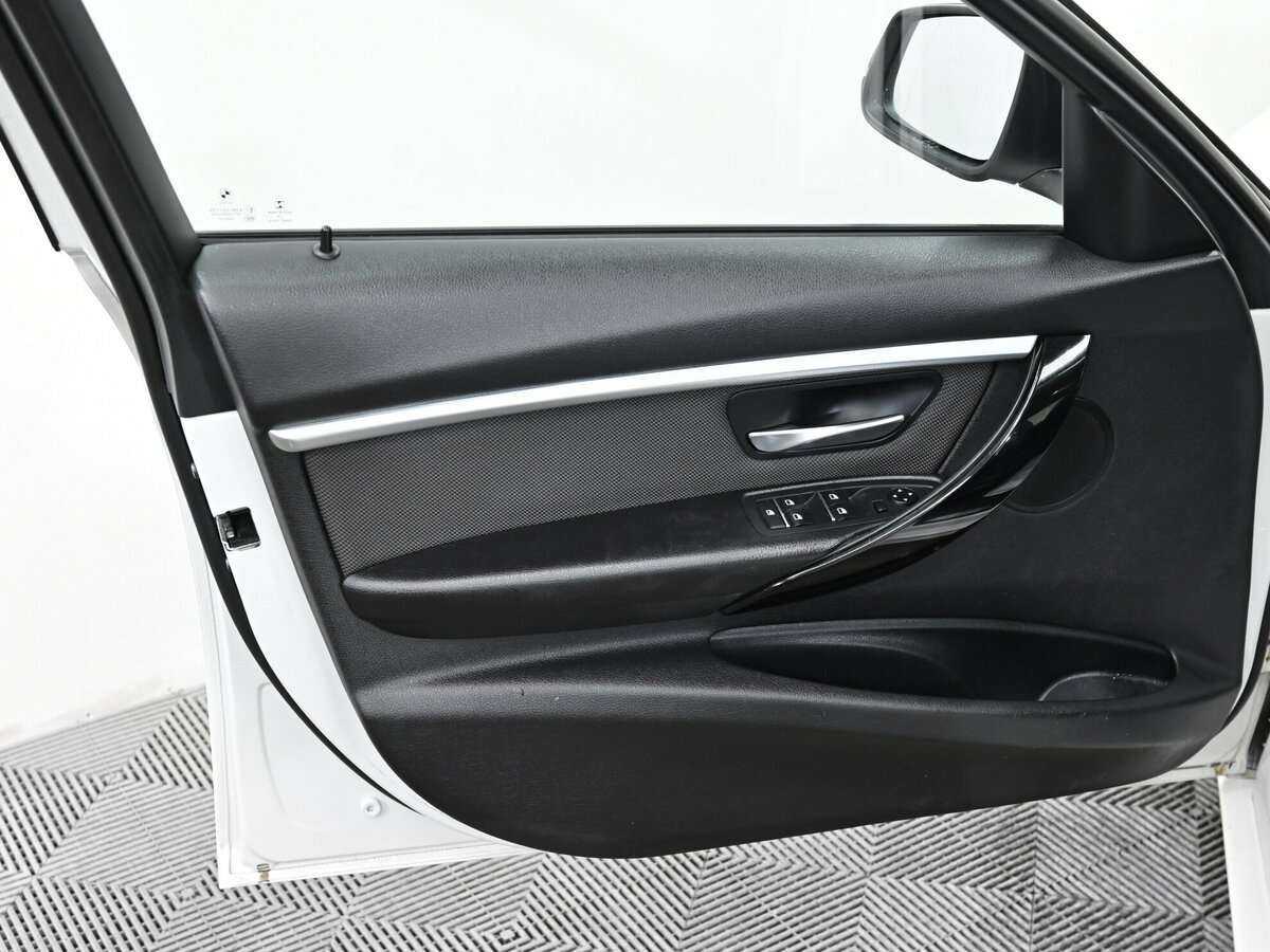 Купить BMW 3 серии с пробегом. Фото: #8