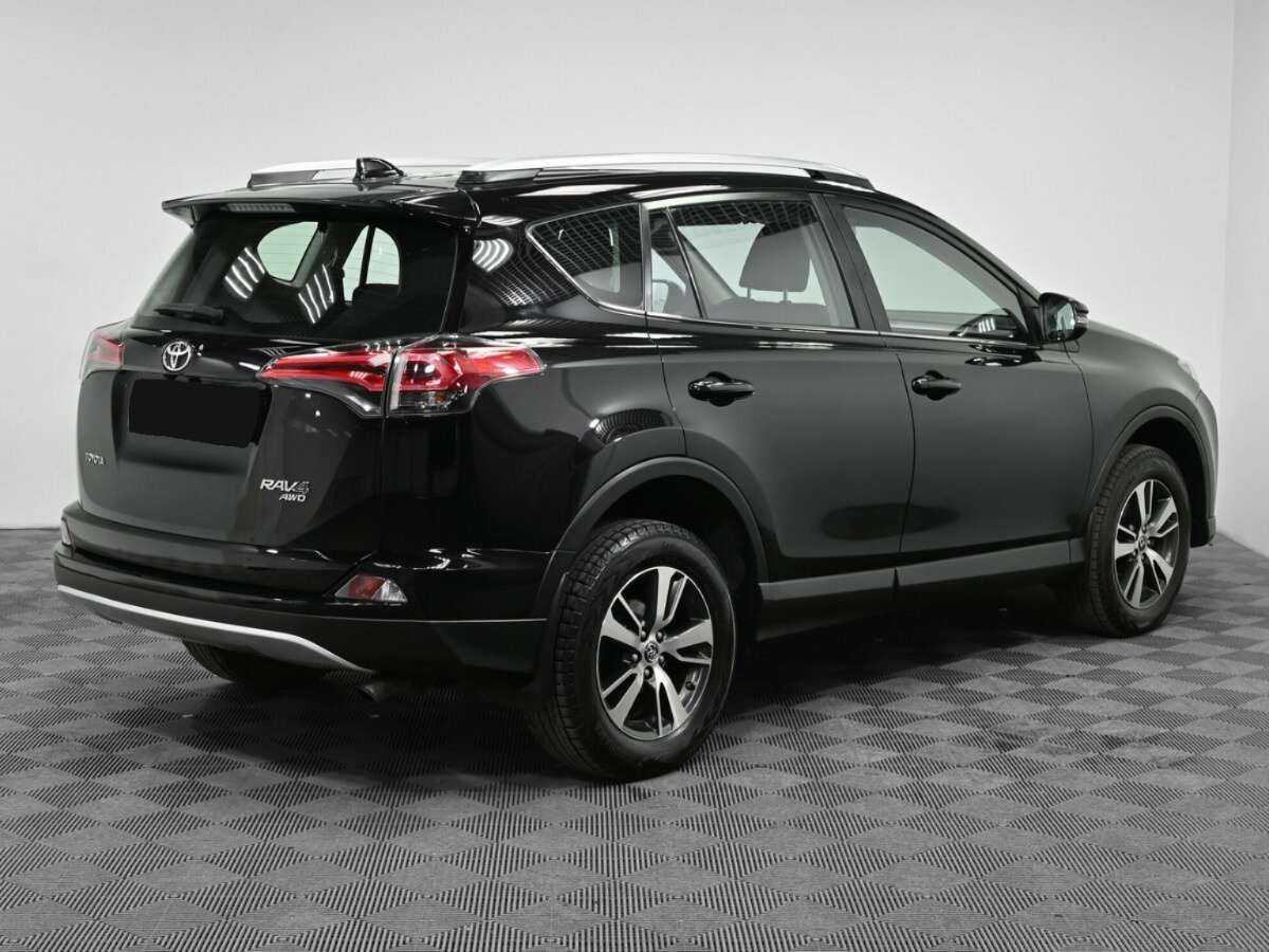 Купить Toyota RAV4 с пробегом. Фото: #1