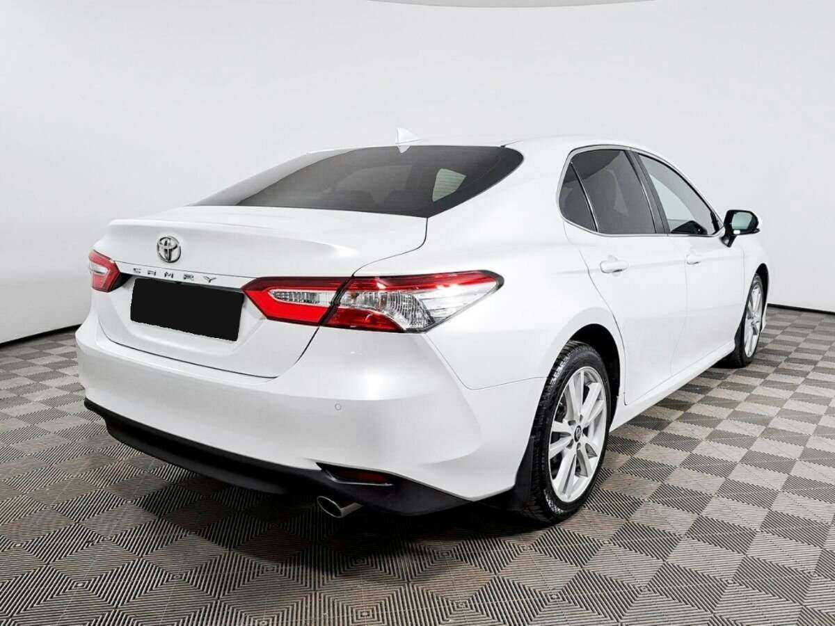 Купить Toyota Camry с пробегом. Фото: #4