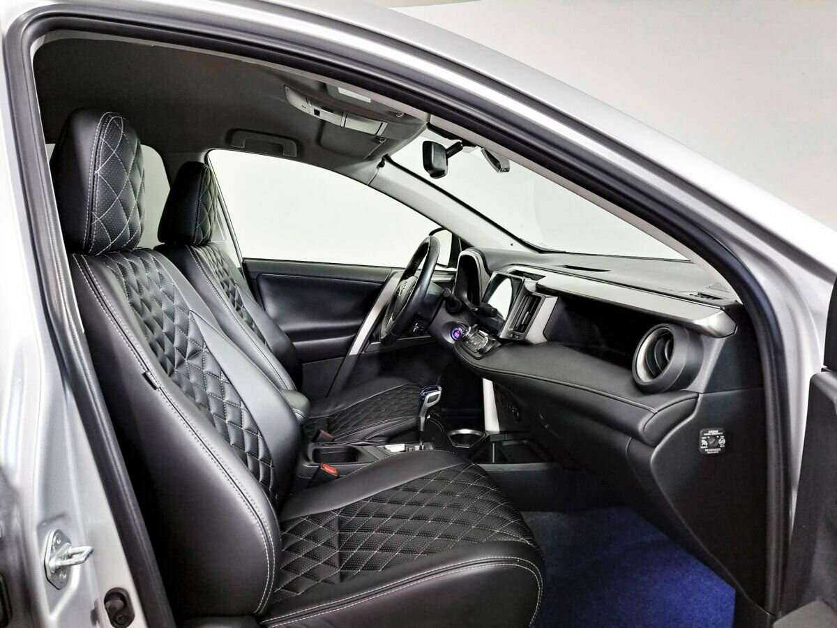 Купить Toyota RAV4 с пробегом. Фото: #5