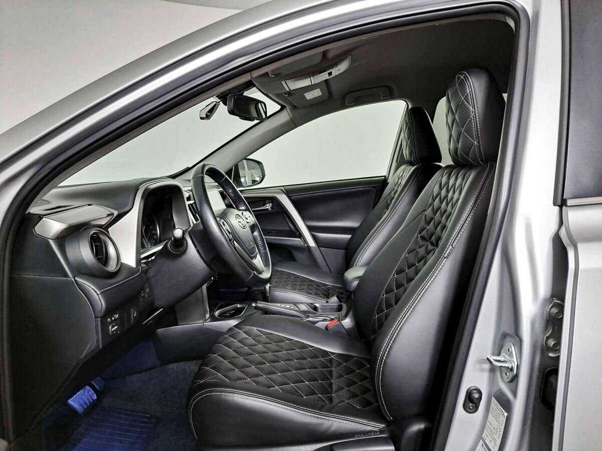 Купить Toyota RAV4 с пробегом. Фото: #10