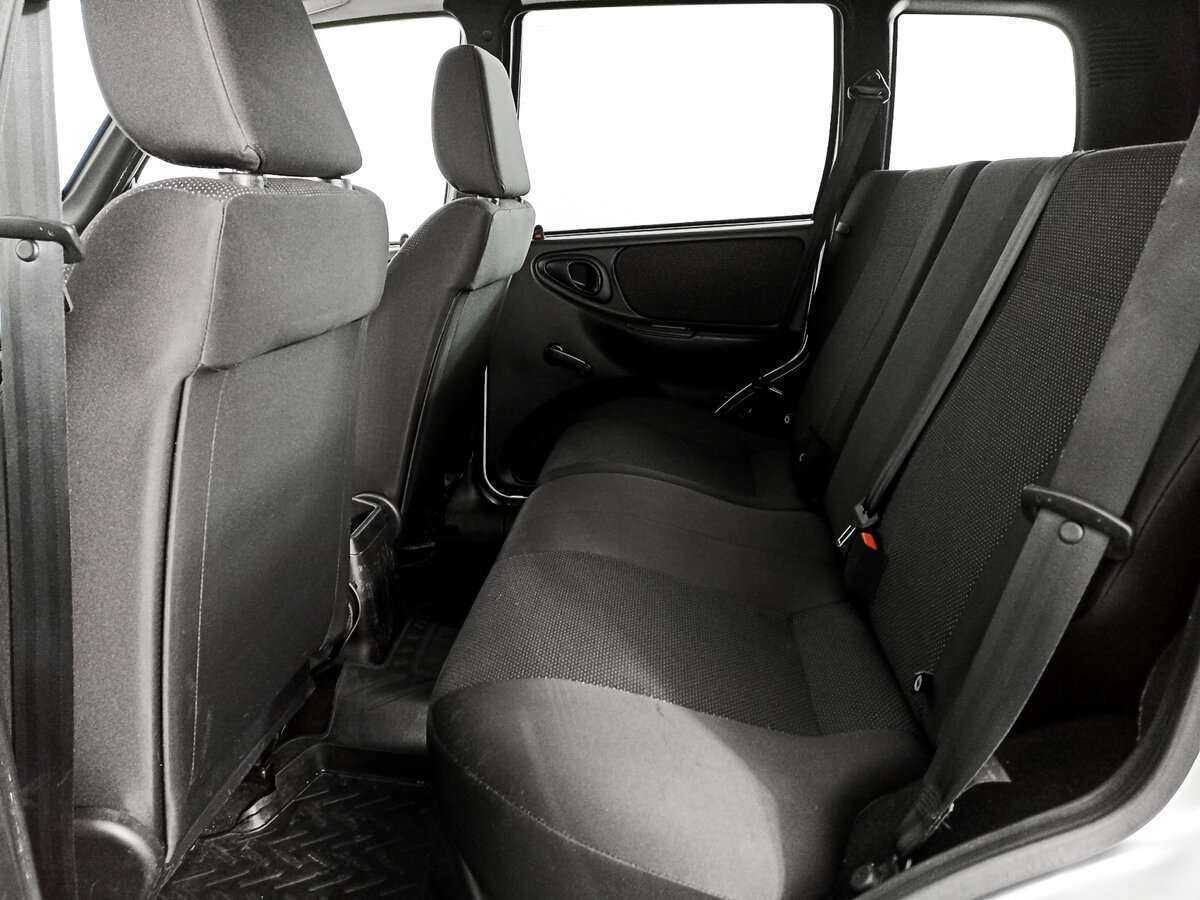 Купить Chevrolet Niva с пробегом. Фото: #9