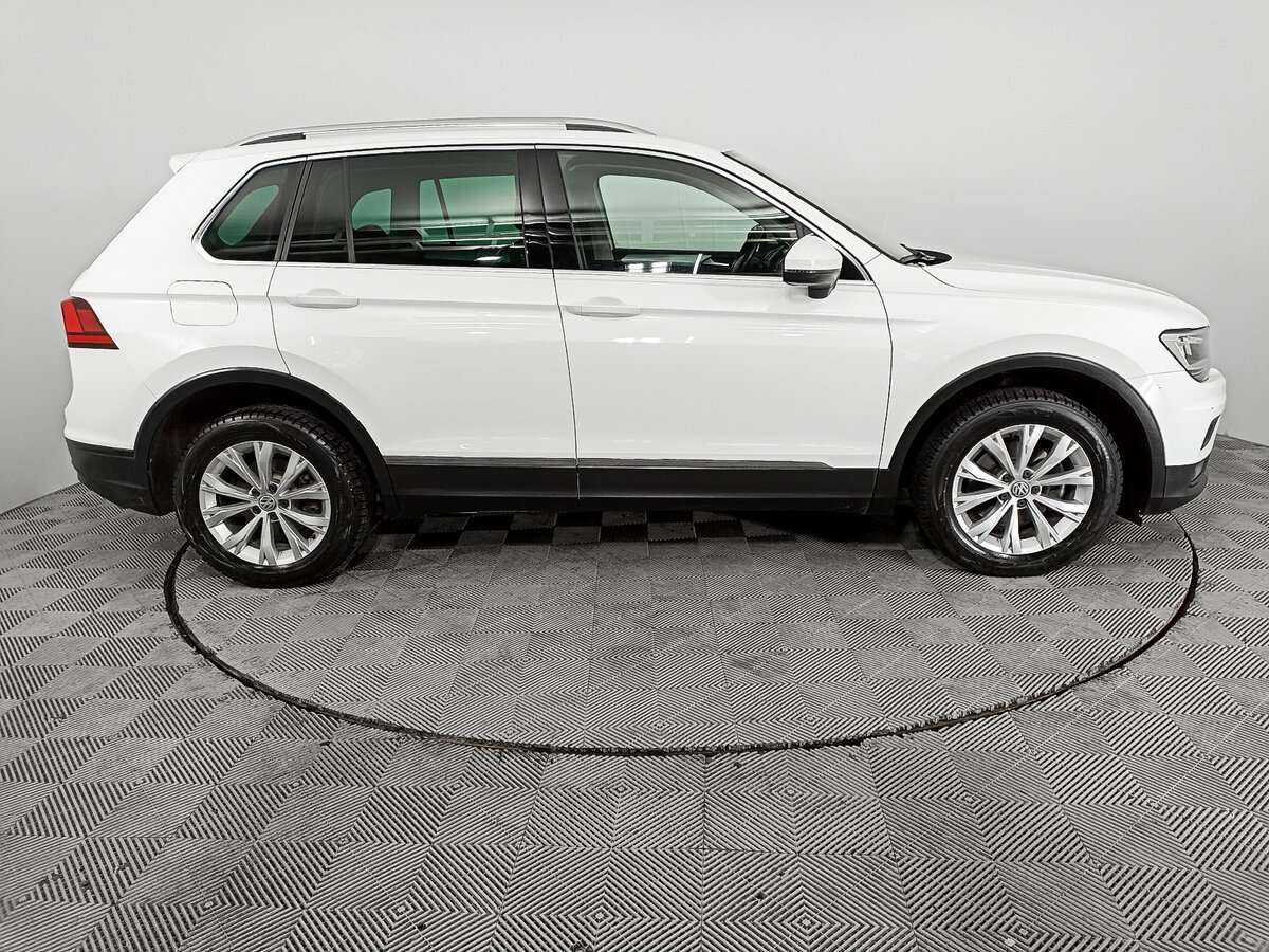 Купить Volkswagen Tiguan с пробегом. Фото: #3