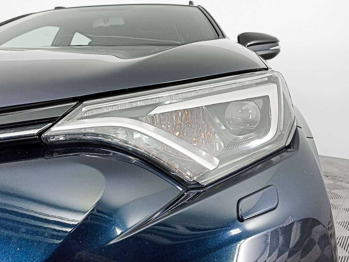 Купить Toyota RAV4 с пробегом. Фото: #16