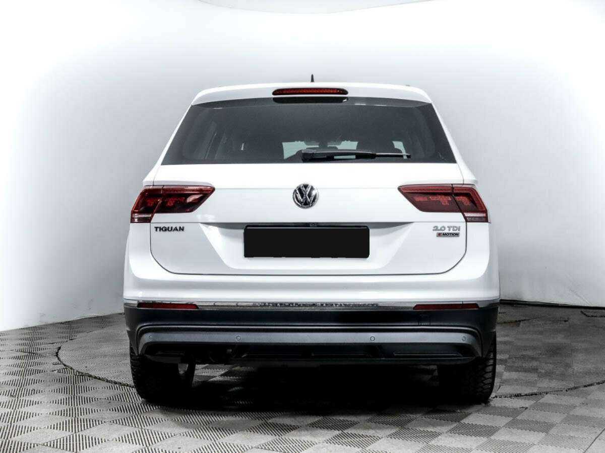 Купить Volkswagen Tiguan с пробегом. Фото: #4