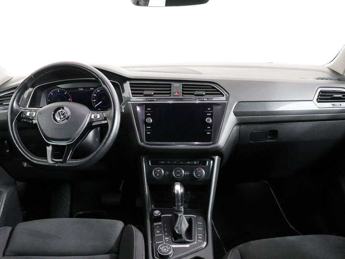 Купить Volkswagen Tiguan с пробегом. Фото: #10