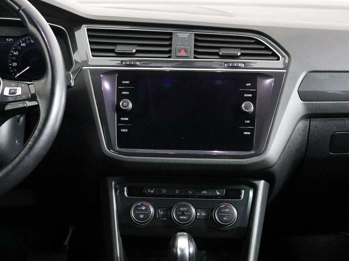 Купить Volkswagen Tiguan с пробегом. Фото: #11