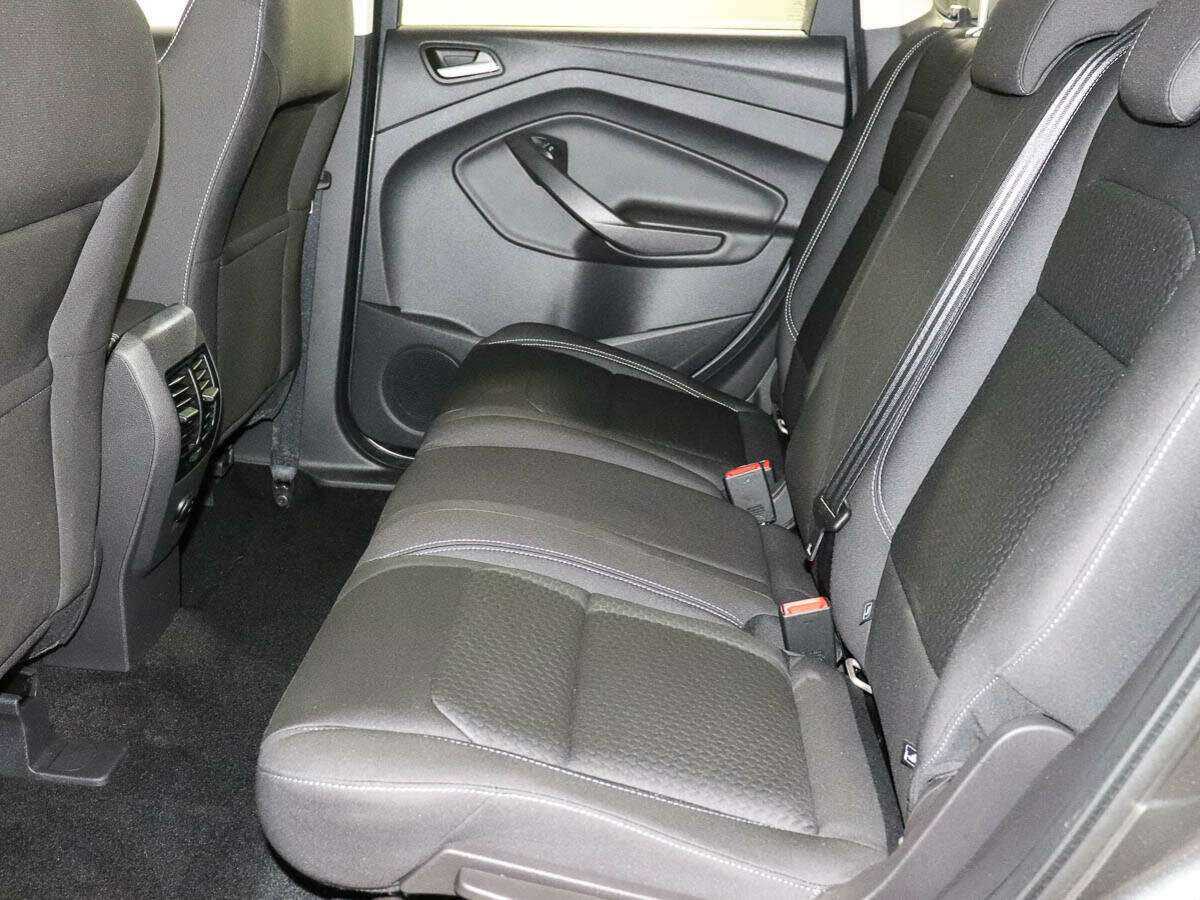 Купить Ford Kuga с пробегом. Фото: #8