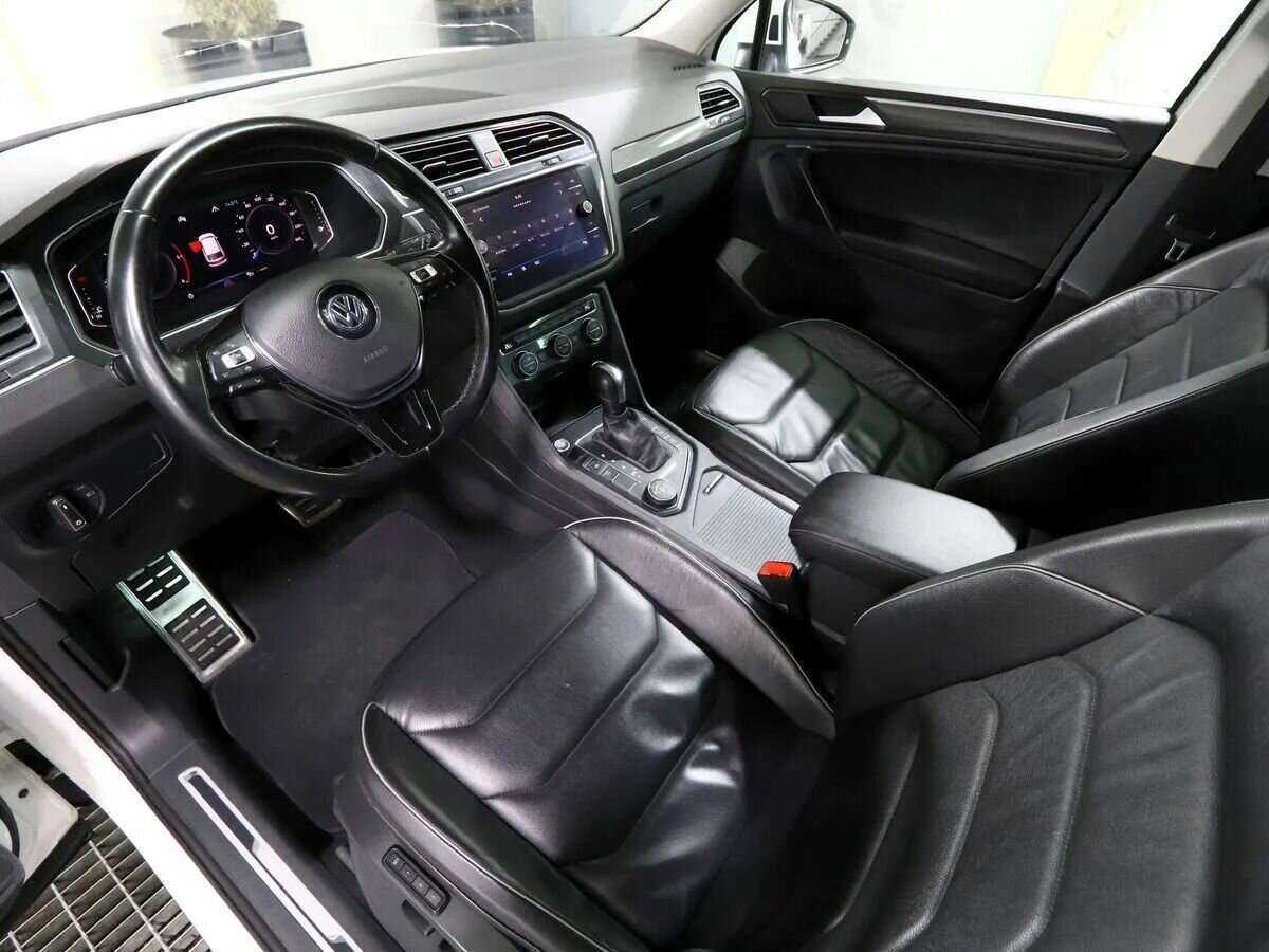Купить Volkswagen Tiguan с пробегом. Фото: #9