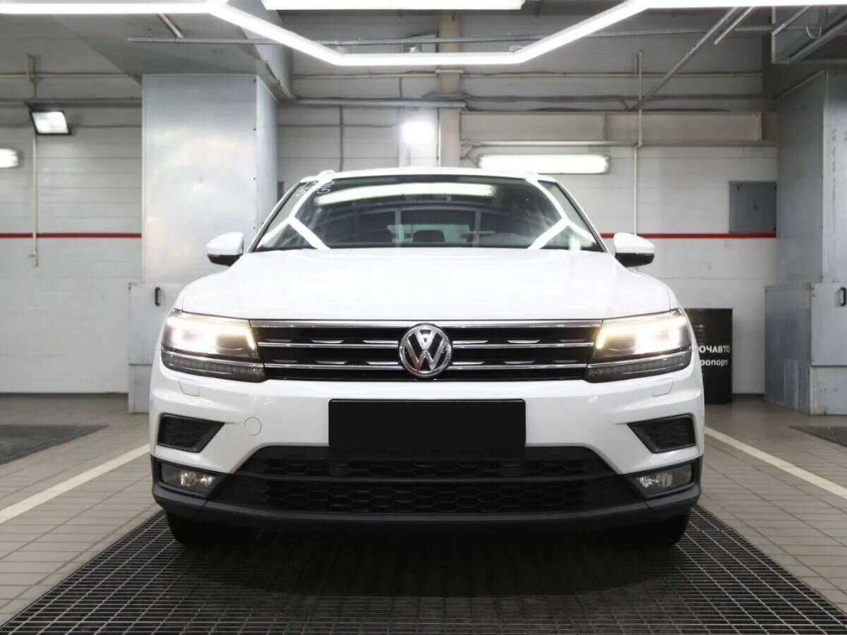Купить Volkswagen Tiguan с пробегом. Фото: #2