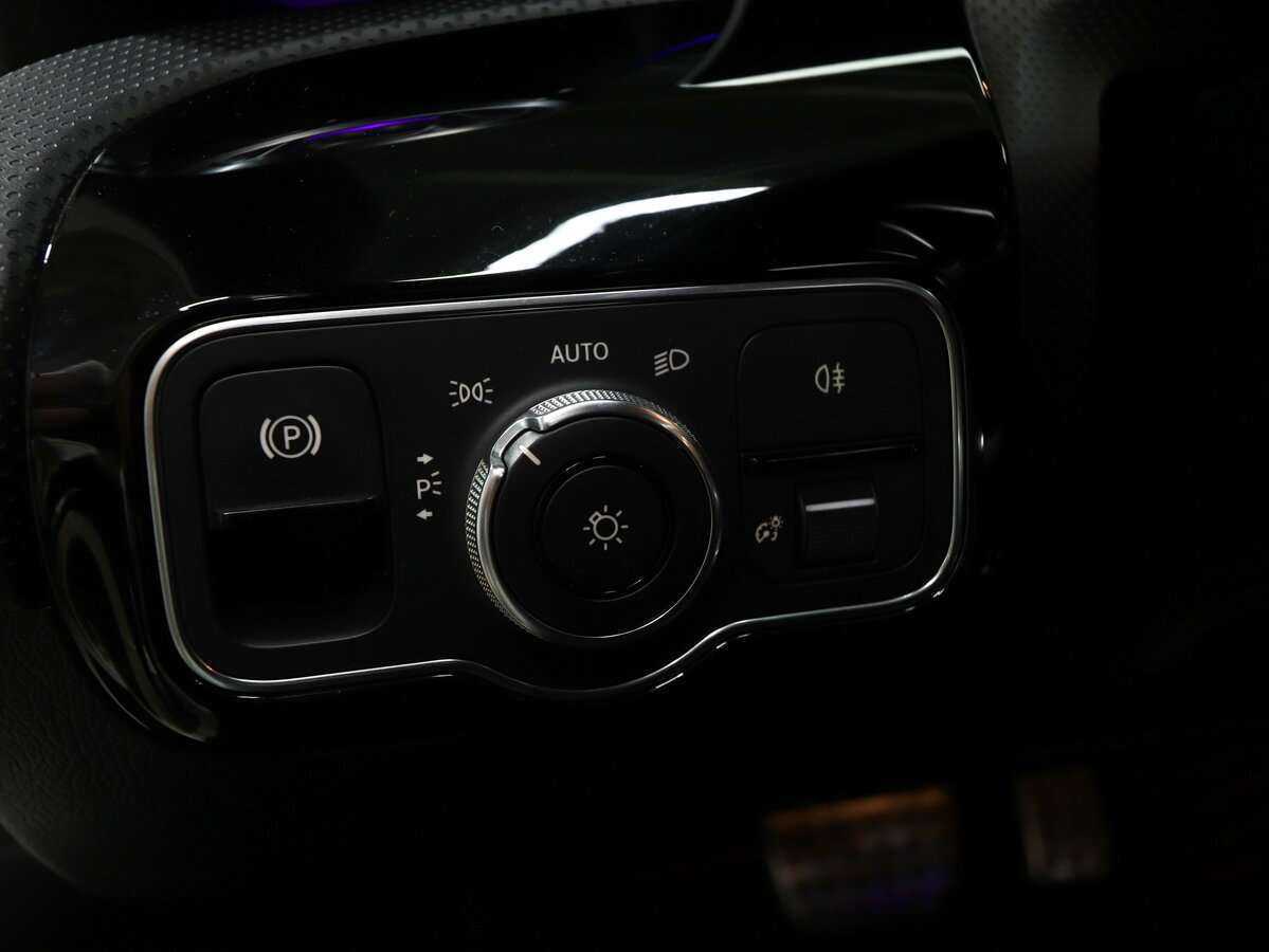 Купить Mercedes-Benz A-Класс с пробегом. Фото: #22