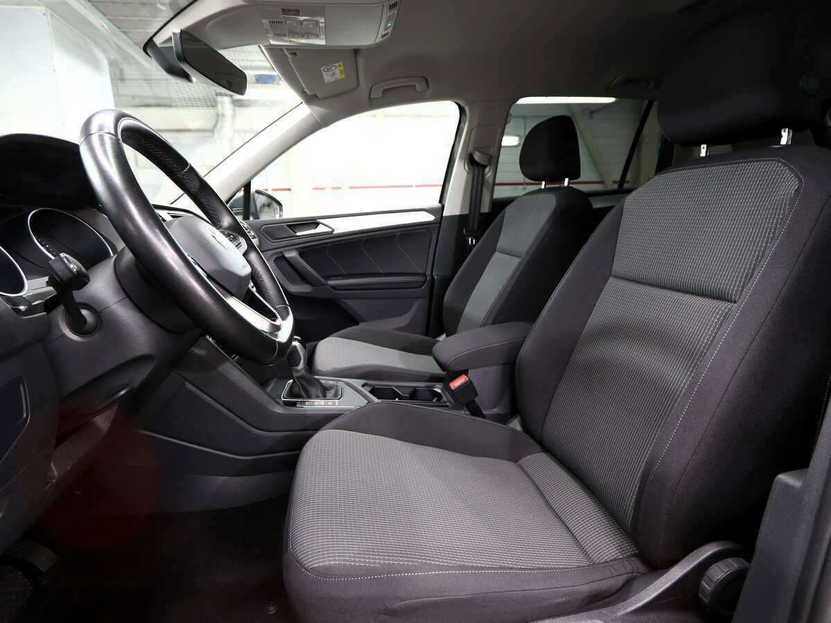 Купить Volkswagen Tiguan с пробегом. Фото: #8