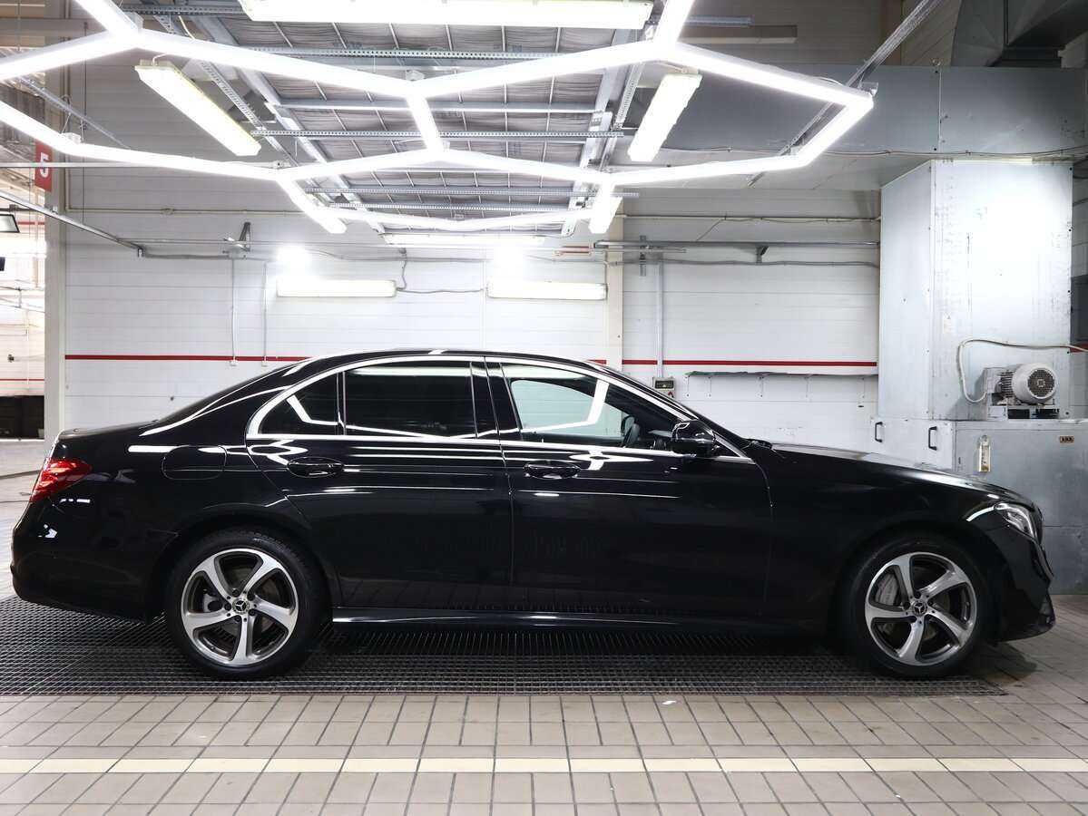 Купить Mercedes-Benz E-Класс с пробегом. Фото: #2