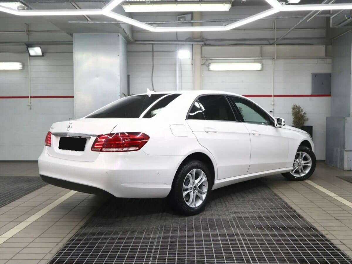 Купить Mercedes-Benz E-Класс с пробегом. Фото: #4