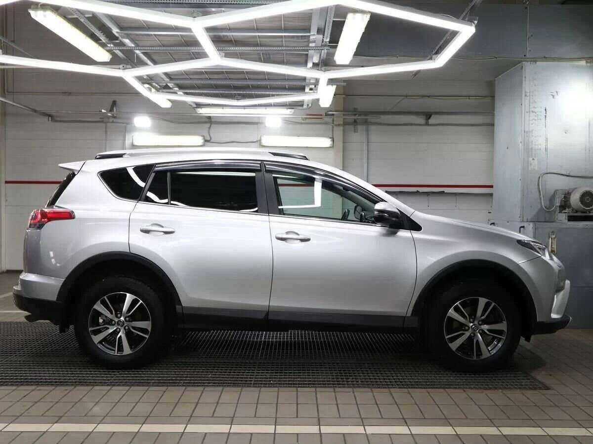 Купить Toyota RAV4 с пробегом. Фото: #1