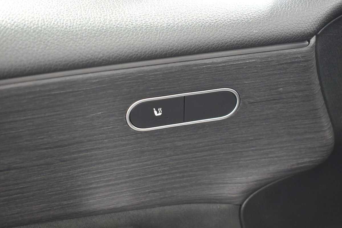 Купить Mercedes-Benz A-Класс с пробегом. Фото: #8