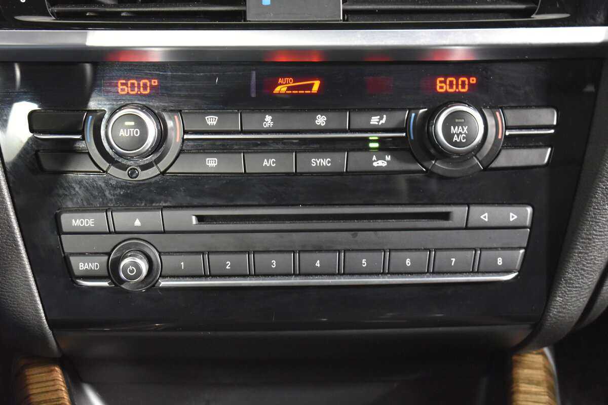 Купить BMW X3 с пробегом. Фото: #17