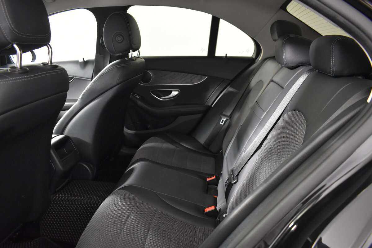 Купить Mercedes-Benz C-Класс с пробегом. Фото: #5