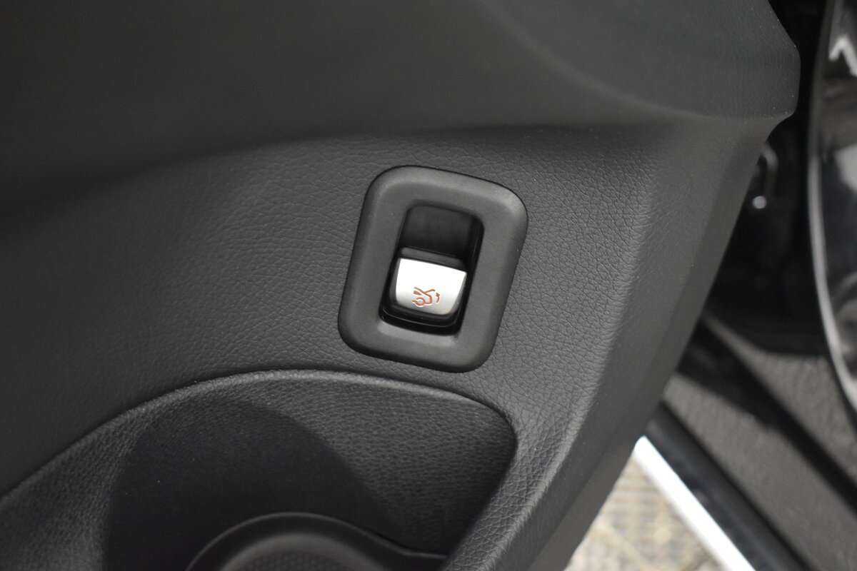 Купить Mercedes-Benz C-Класс с пробегом. Фото: #8