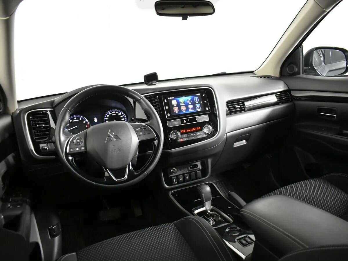 Купить Mitsubishi Outlander с пробегом. Фото: #6