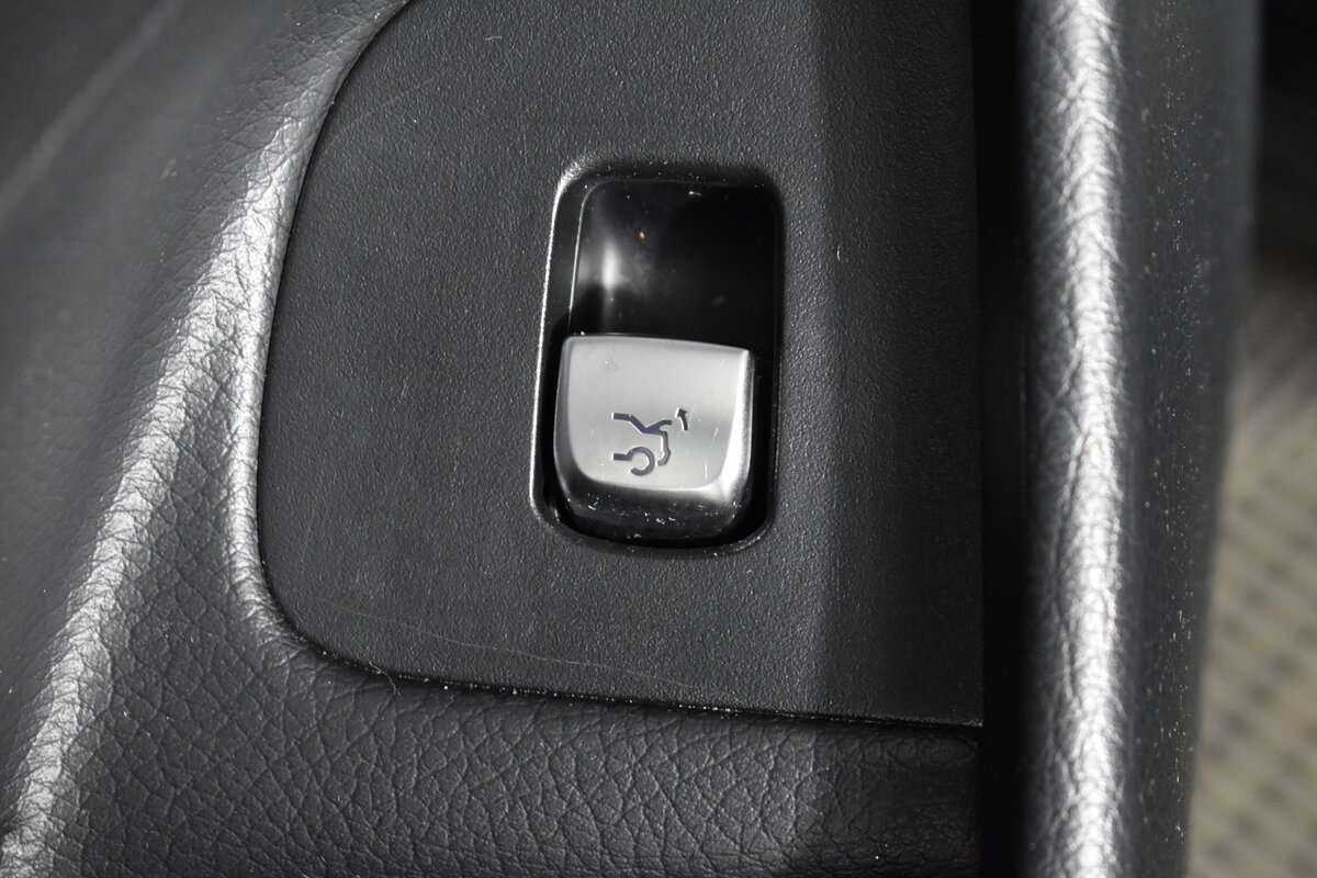 Купить Mercedes-Benz E-Класс с пробегом. Фото: #22