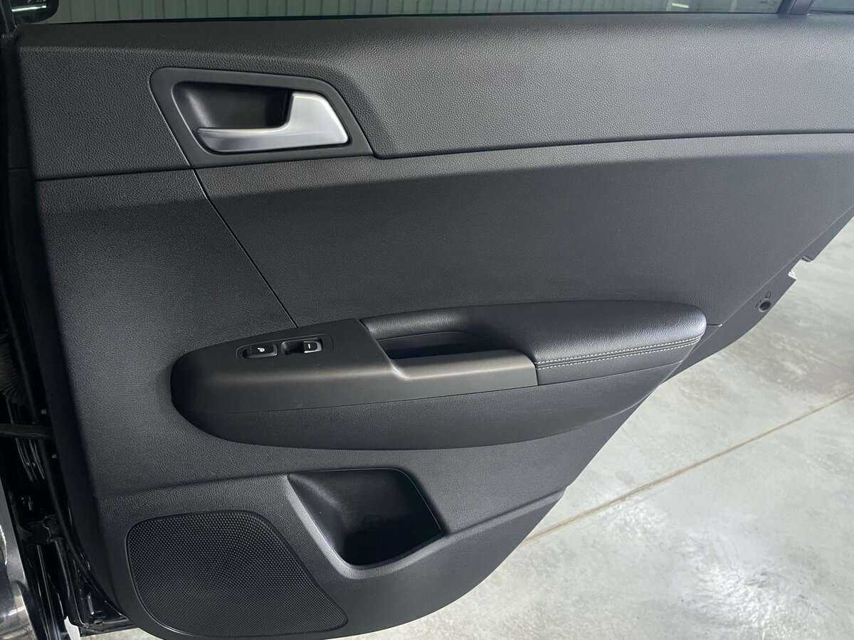 Купить Kia Sportage с пробегом. Фото: #24