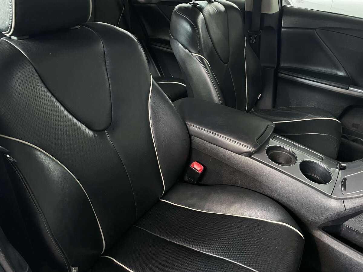 Купить Toyota Venza с пробегом. Фото: #17