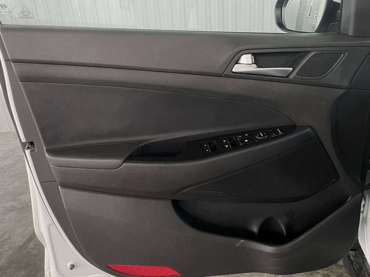 Купить Hyundai Tucson с пробегом. Фото: #8