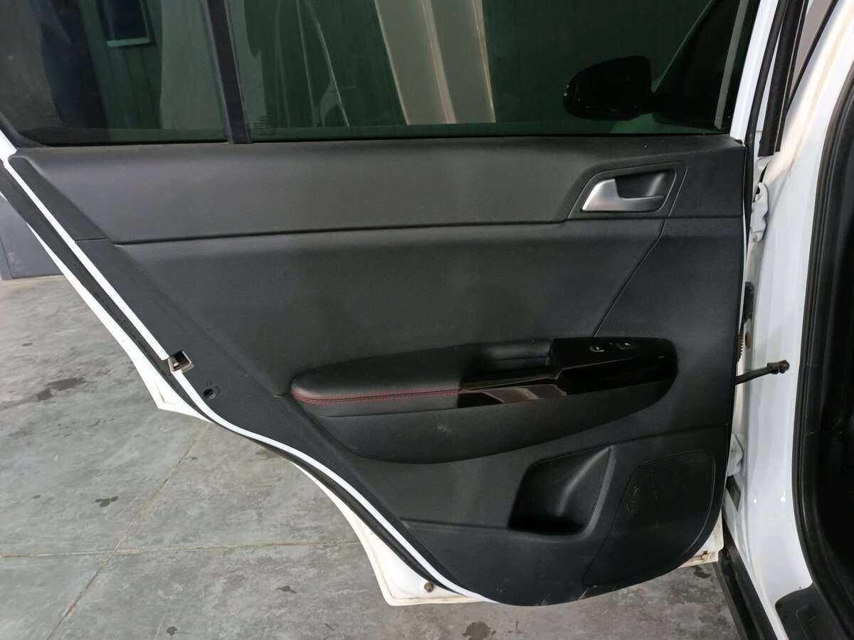 Купить Kia Sportage с пробегом. Фото: #15