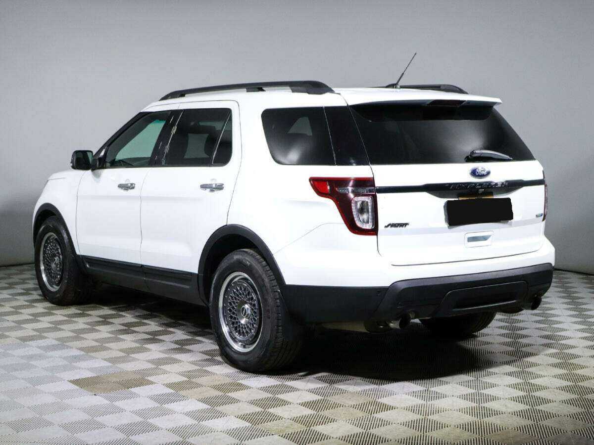 Купить Ford Explorer с пробегом. Фото: #6