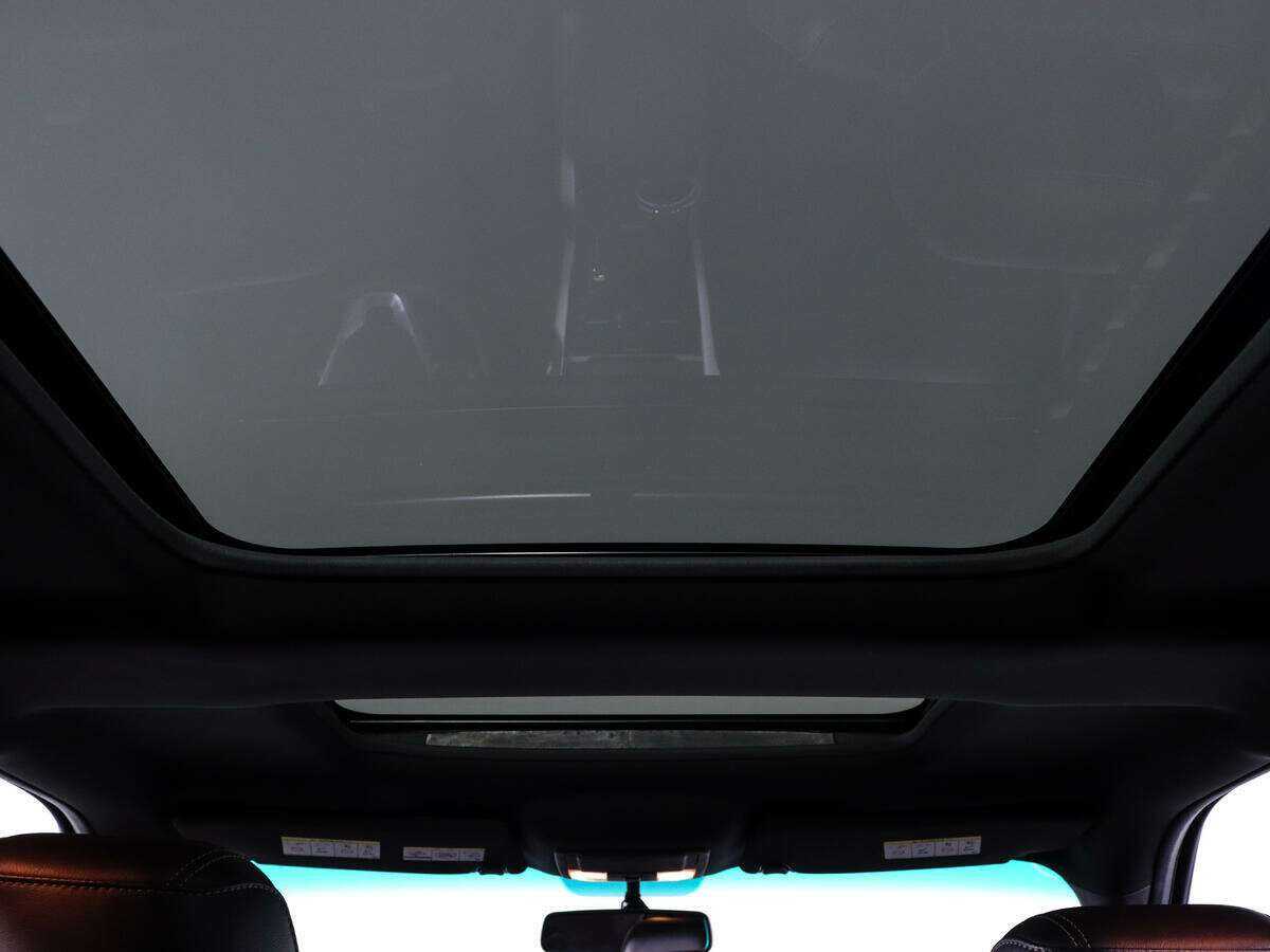 Купить Ford Explorer с пробегом. Фото: #20