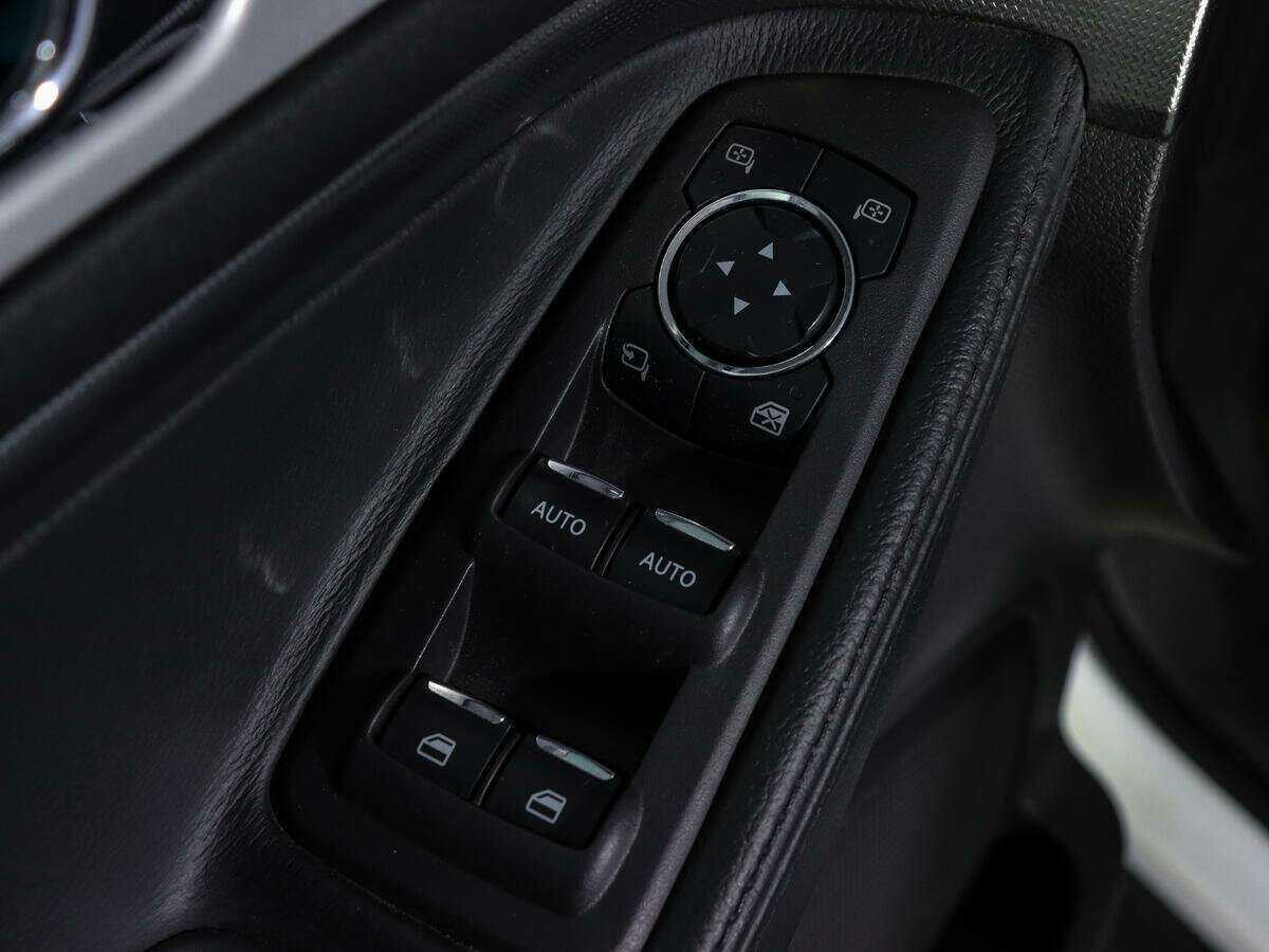 Купить Ford Explorer с пробегом. Фото: #22