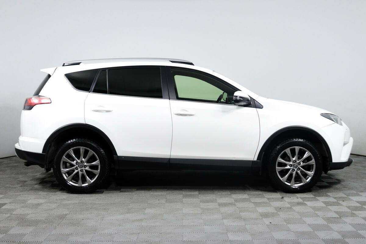 Купить Toyota RAV4 с пробегом. Фото: #3