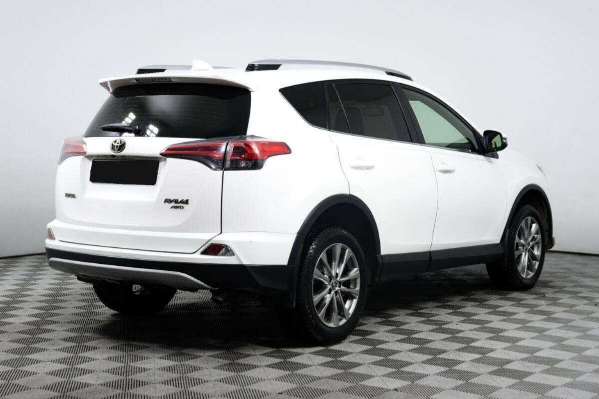 Купить Toyota RAV4 с пробегом. Фото: #4
