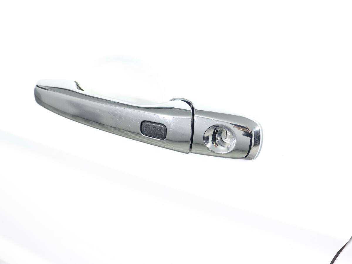 Купить Ford Explorer с пробегом. Фото: #18