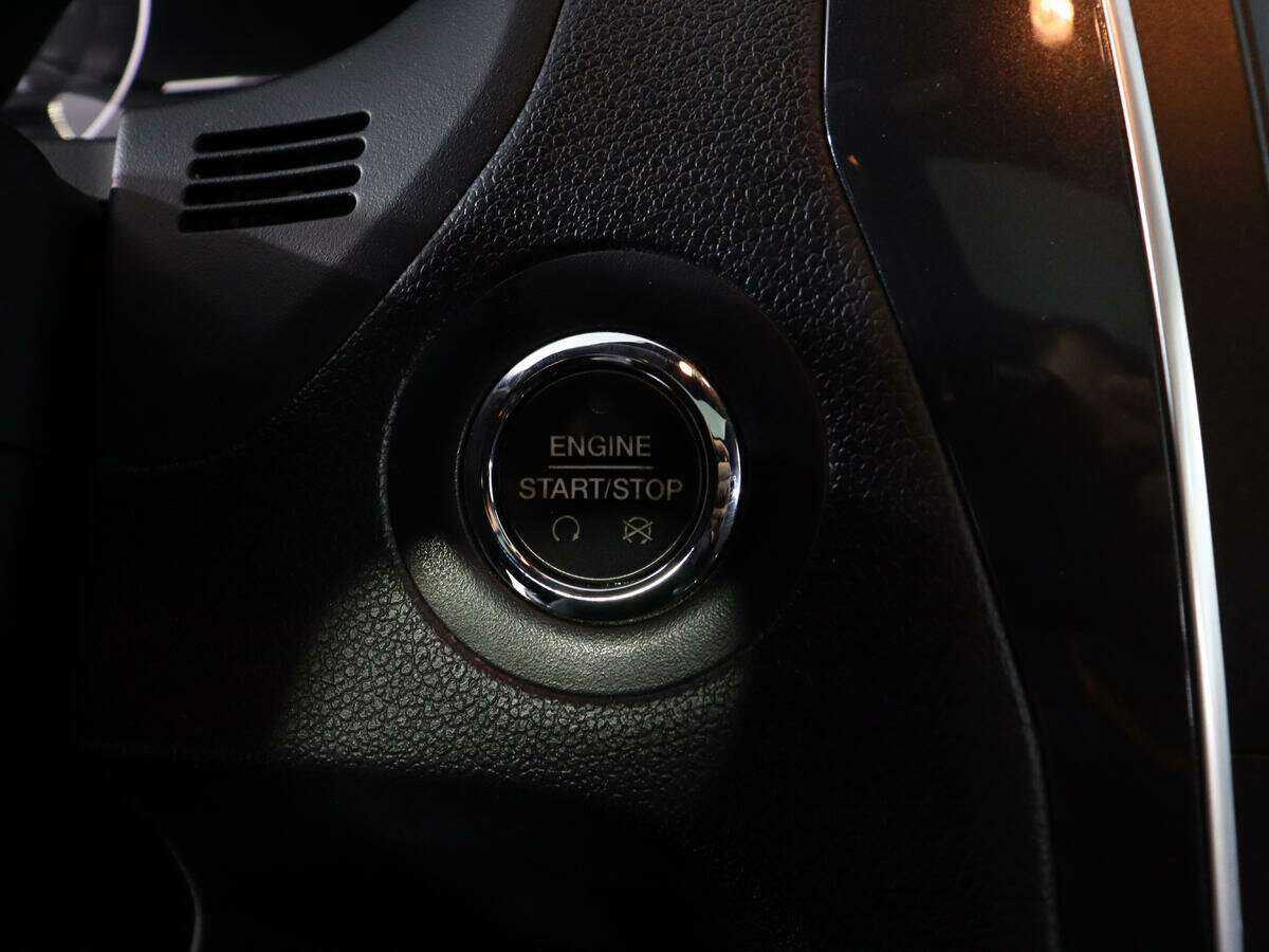 Купить Ford Explorer с пробегом. Фото: #27