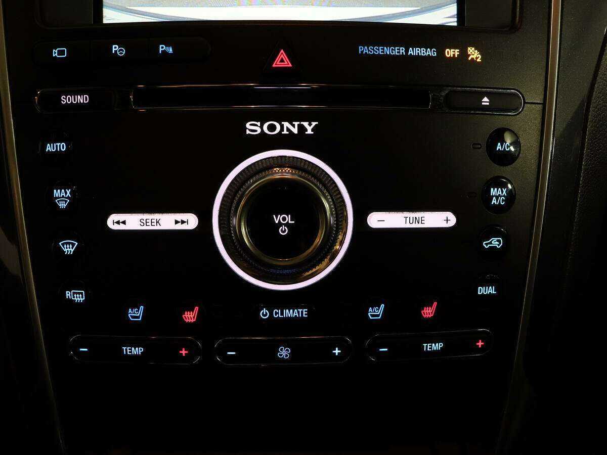 Купить Ford Explorer с пробегом. Фото: #31