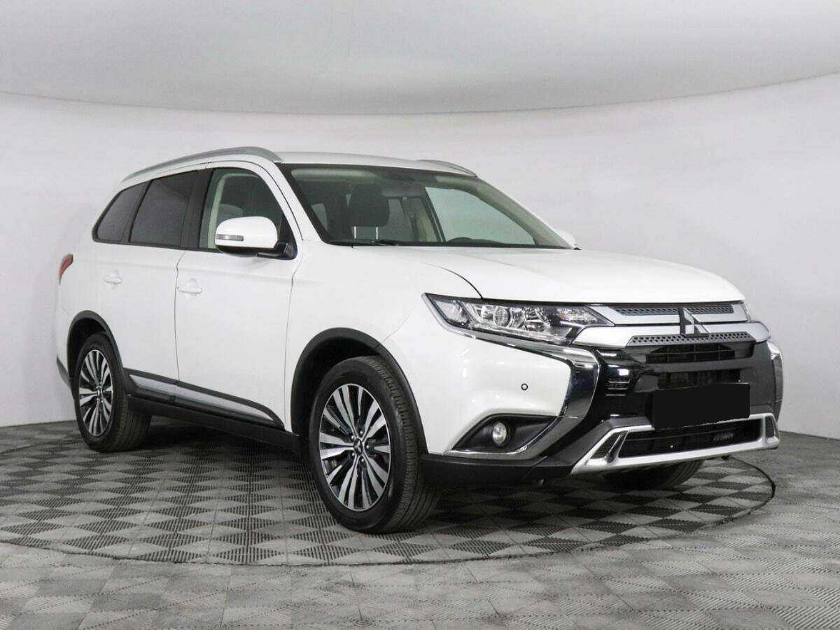 Купить Mitsubishi Outlander с пробегом. Фото: #2